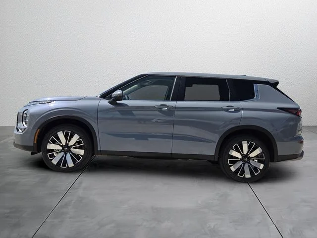 New 2026 Gray Mitsubishi SE 1.5T 2WD image 3