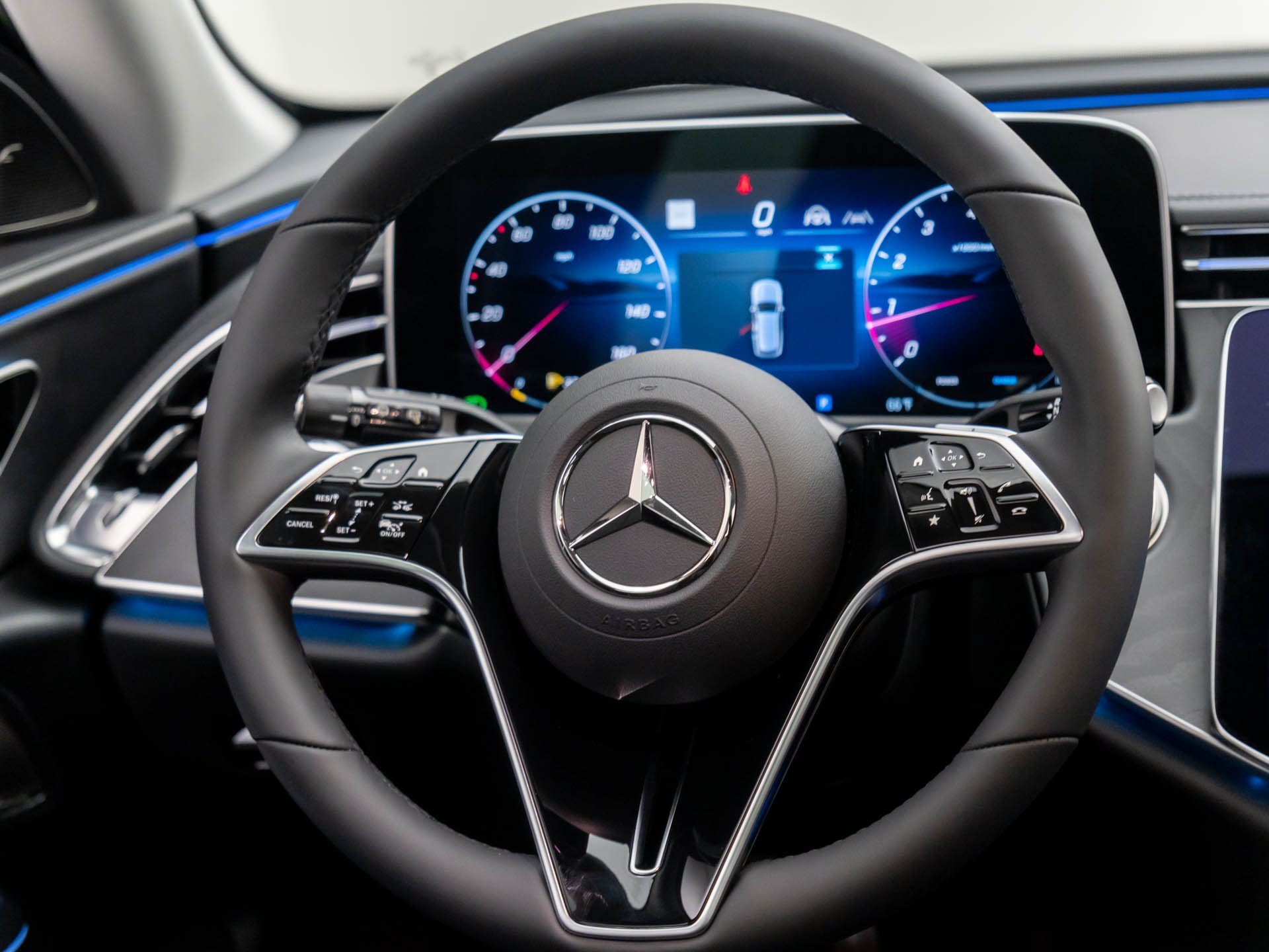 Used 2025  Mercedes-Benz E 450 image 11
