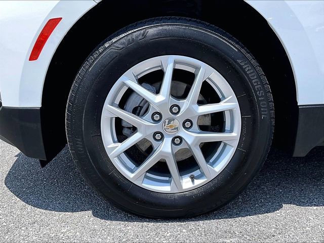 Used 2024 Summit White Chevrolet LT image 7