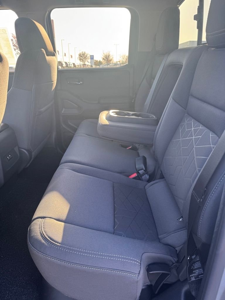 2026 Nissan Frontier SV - Photo 16