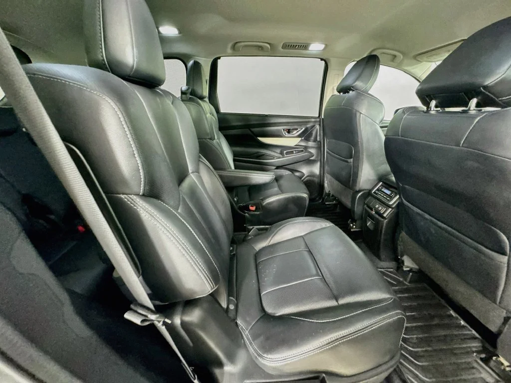 Used 2020 Ice Silver Metallic Subaru Limited image 35