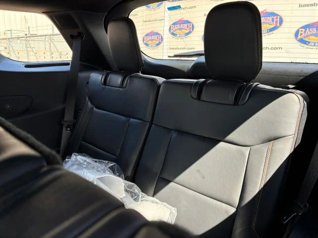 New 2026 Carbonized Gray Metallic Ford Tremor image 10