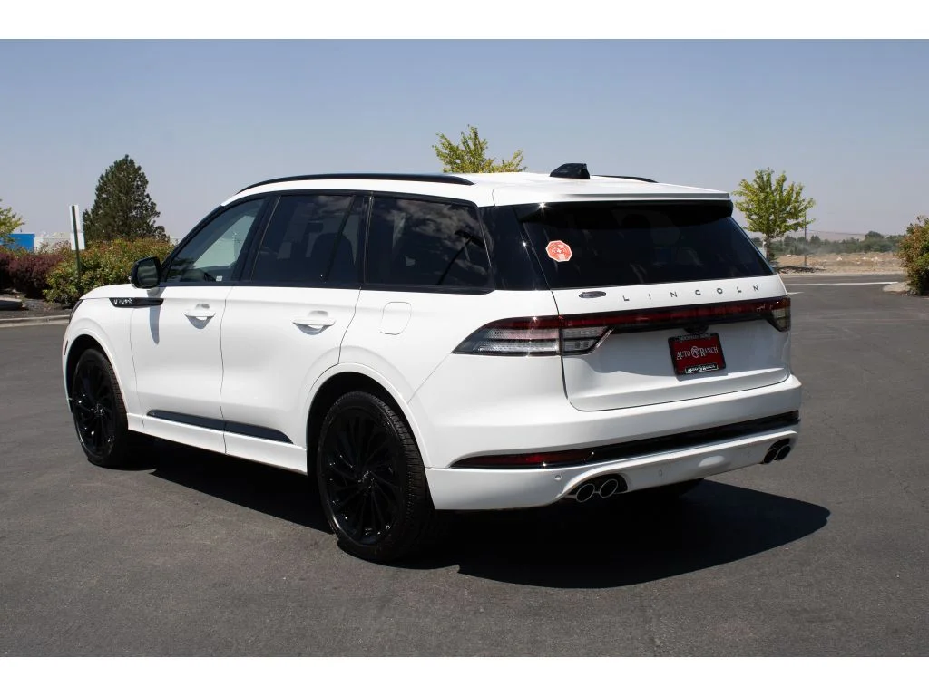New 2026 PRISTINE WHITE METALLIC Lincoln Reserve image 6