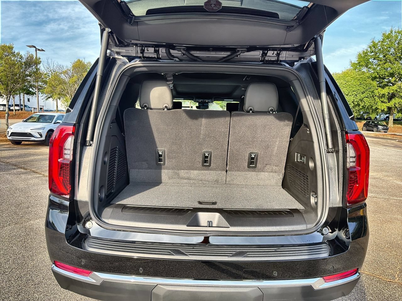 New 2026 Onyx Black GMC Elevation image 21