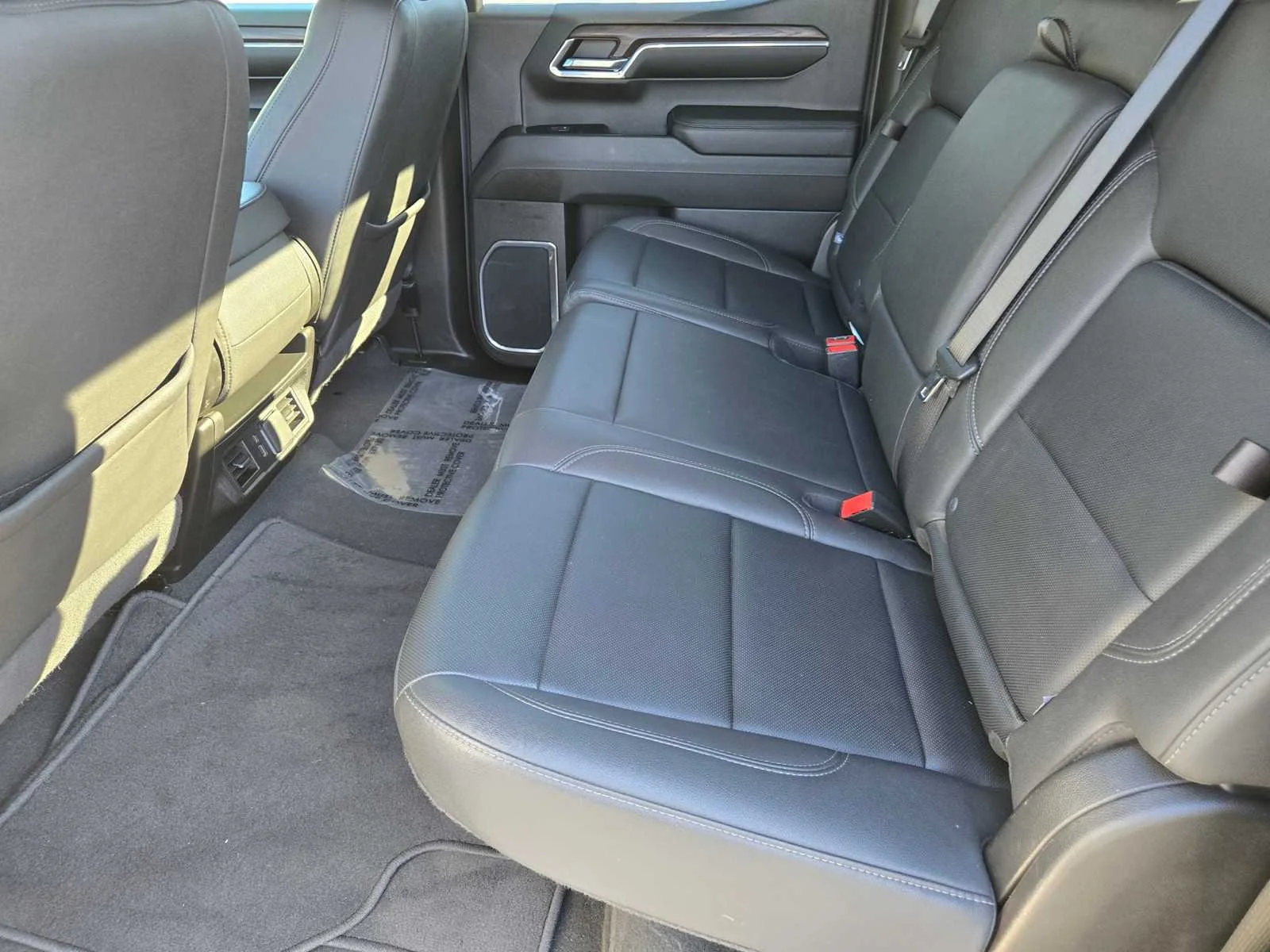 Used 2024 Summit White GMC SLT image 14