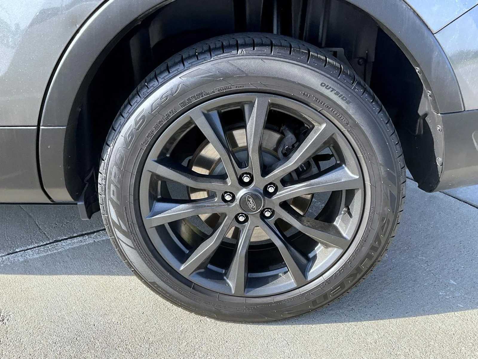 Used 2018 Gray Ford XLT image 24