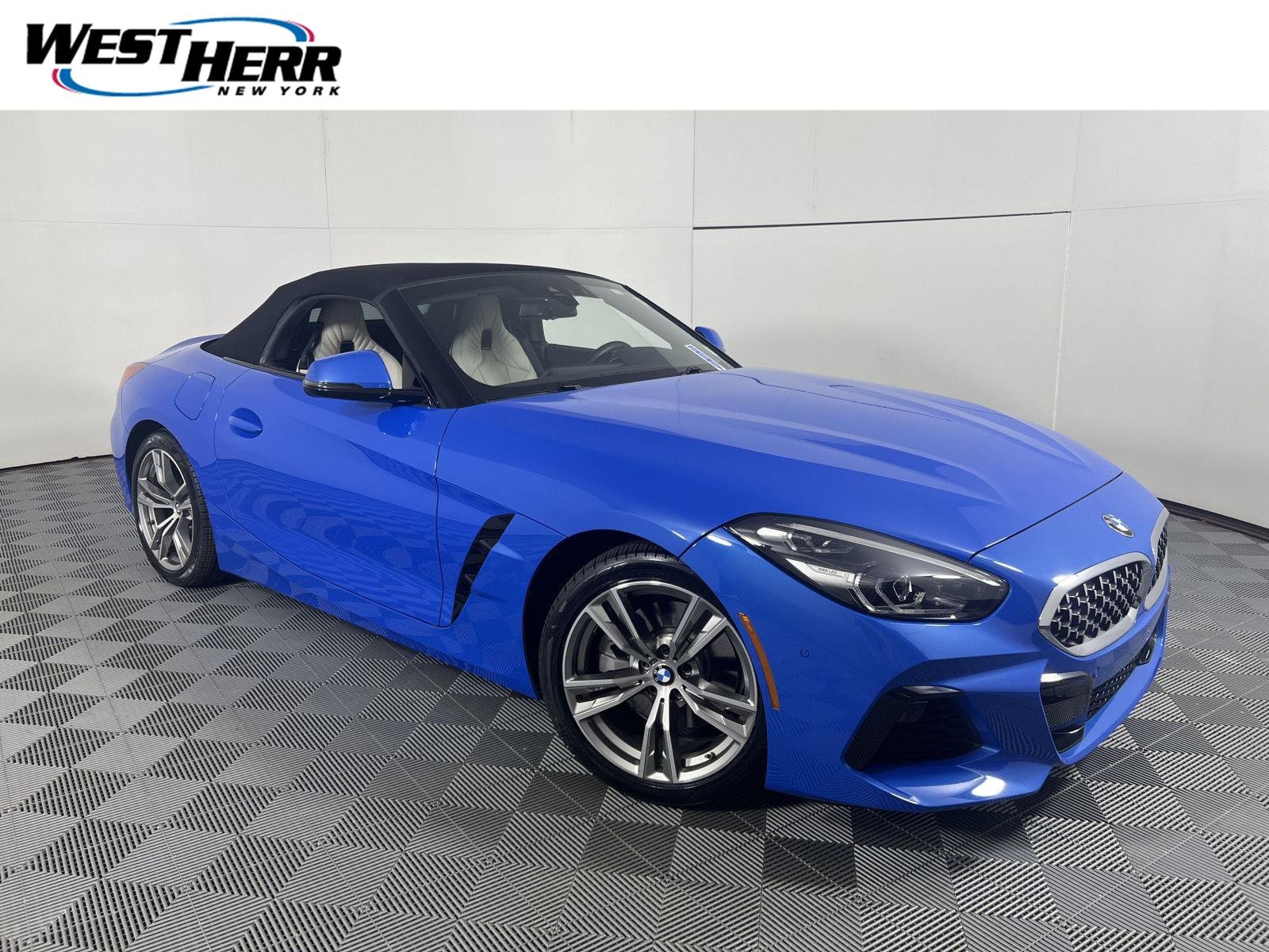 Used 2019 Misano Blue Metallic BMW sDrive30i image 1