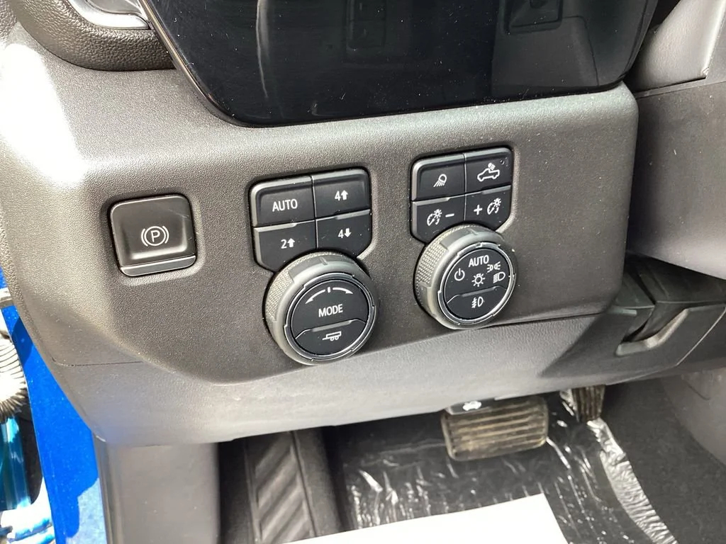 Used 2022 Glacier Blue Metallic Chevrolet LT Trail Boss image 15