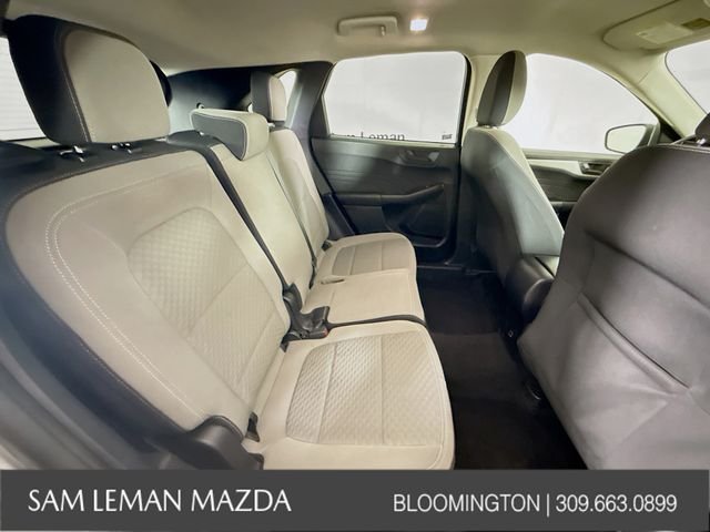 Used 2022 Silver Ford SE image 24