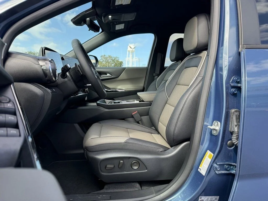 2026 Chevrolet Equinox LT - Photo 14