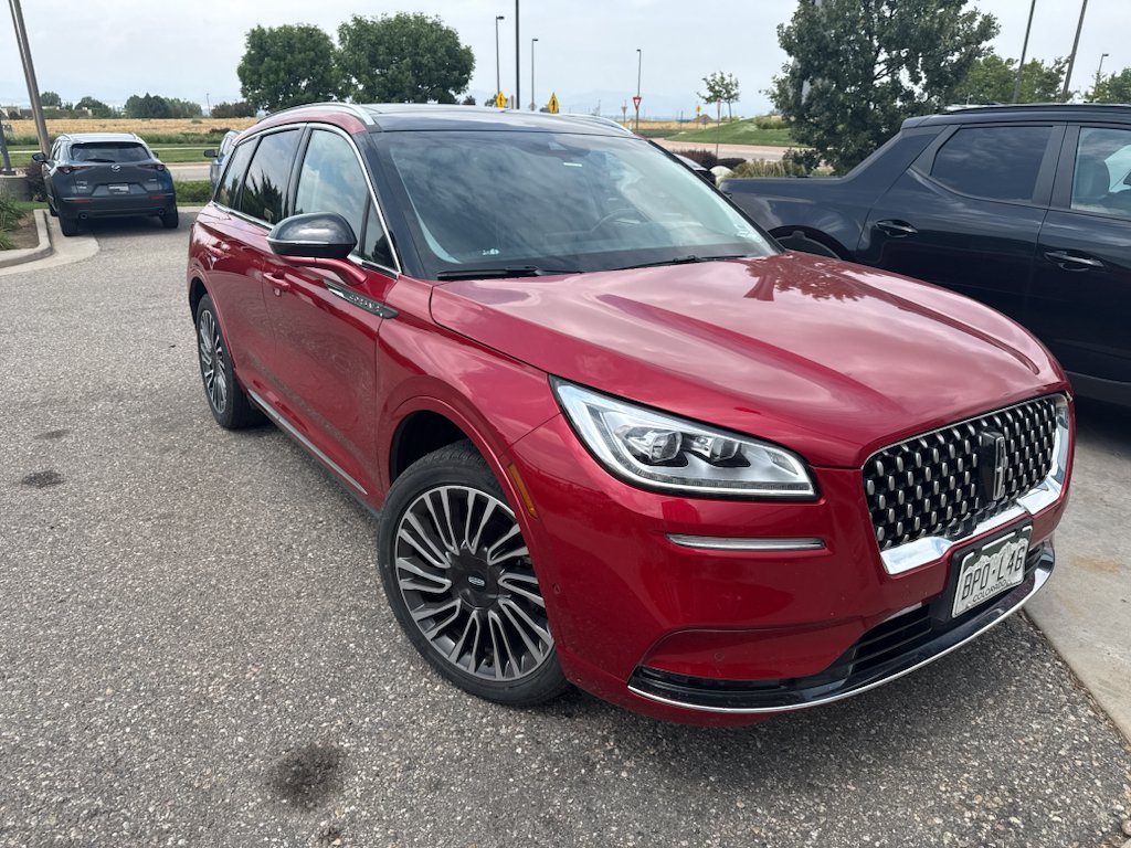 Used 2020 Red Carpet Lincoln Reserve image 3