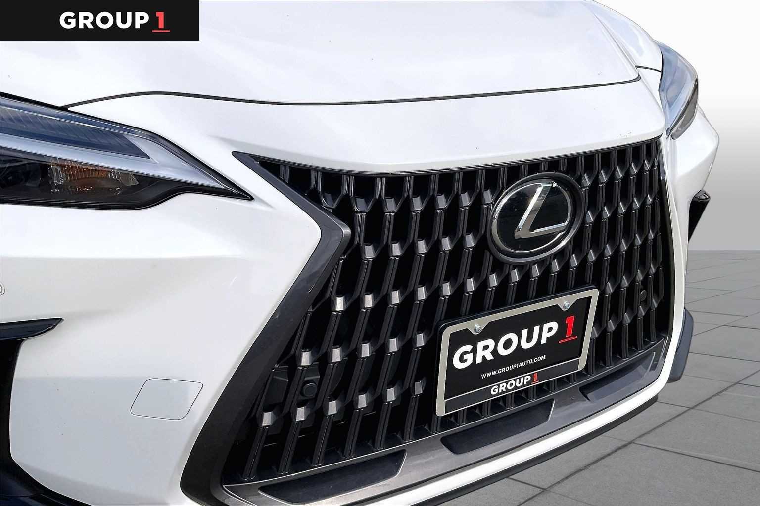 Used 2026 Ultra White Lexus  image 27