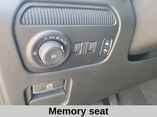 Used 2024 White Jeep Series II image 7