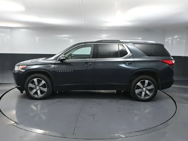 Used 2018 Gray Chevrolet 3LT image 6