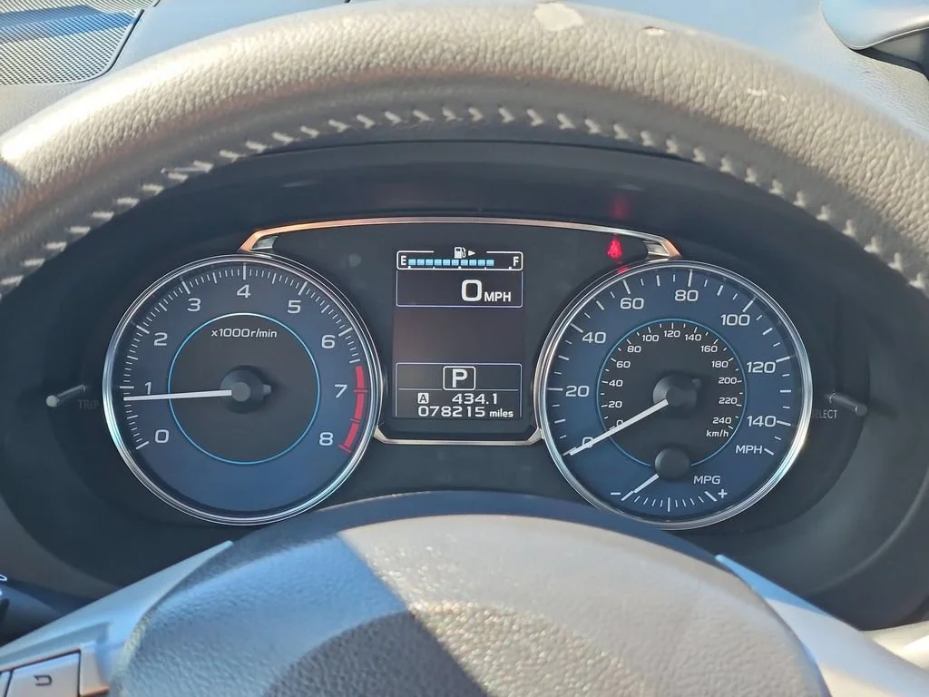 Used 2015  Subaru 2.0i Limited image 15