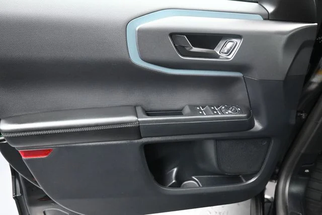 Used 2023 Black Ford Badlands image 13