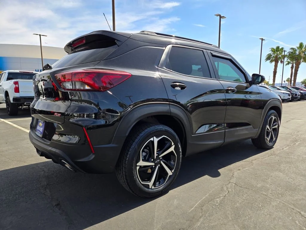 Used 2023 Mosaic Black Metallic Chevrolet RS image 6