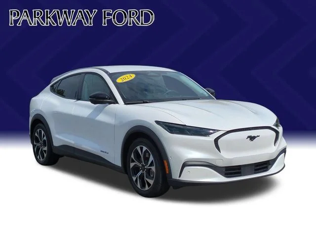 Used 2024 White Ford Select image 7