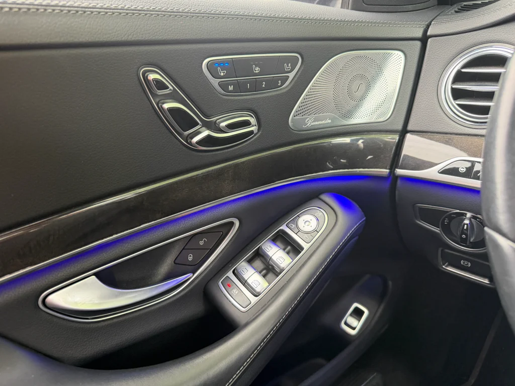 Used 2019 Iridium Silver Metallic Mercedes-Benz S560 4MATIC® image 24