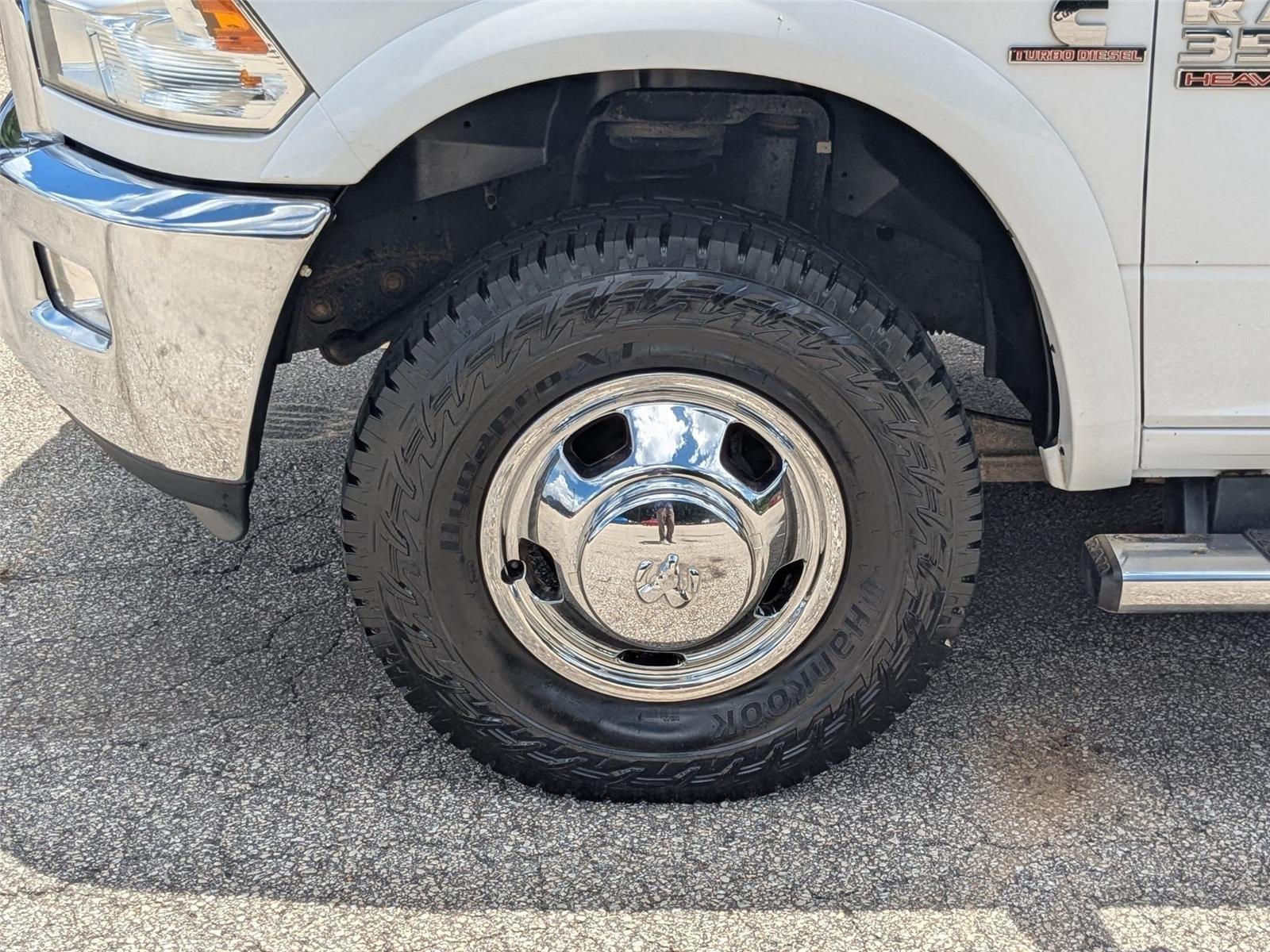 Used 2018 Bright White Clearcoat Ram Tradesman image 10