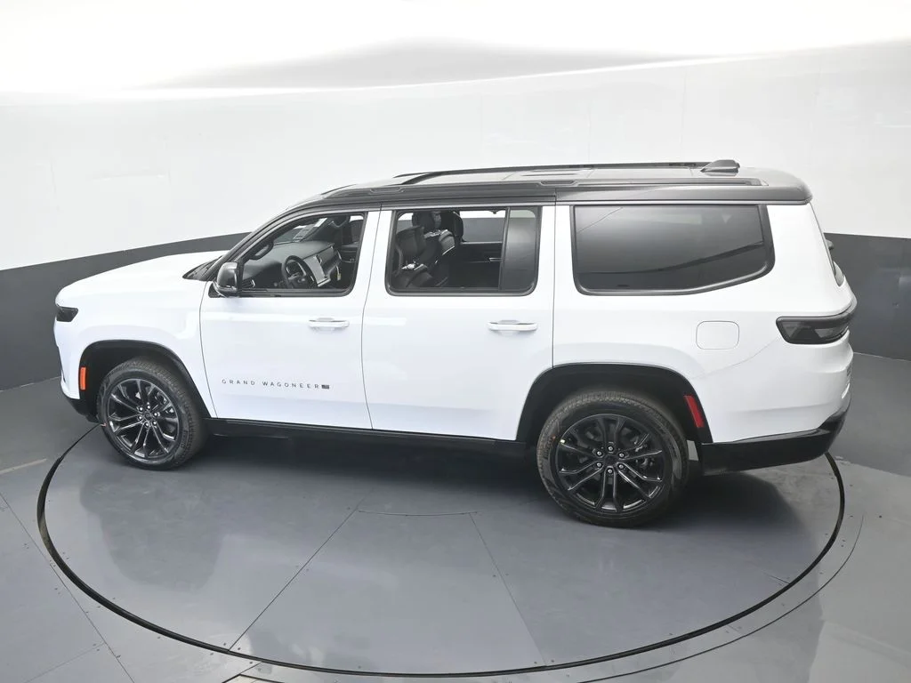 New 2026 Bright White Clearcoat Jeep Summit Obsidian image 48