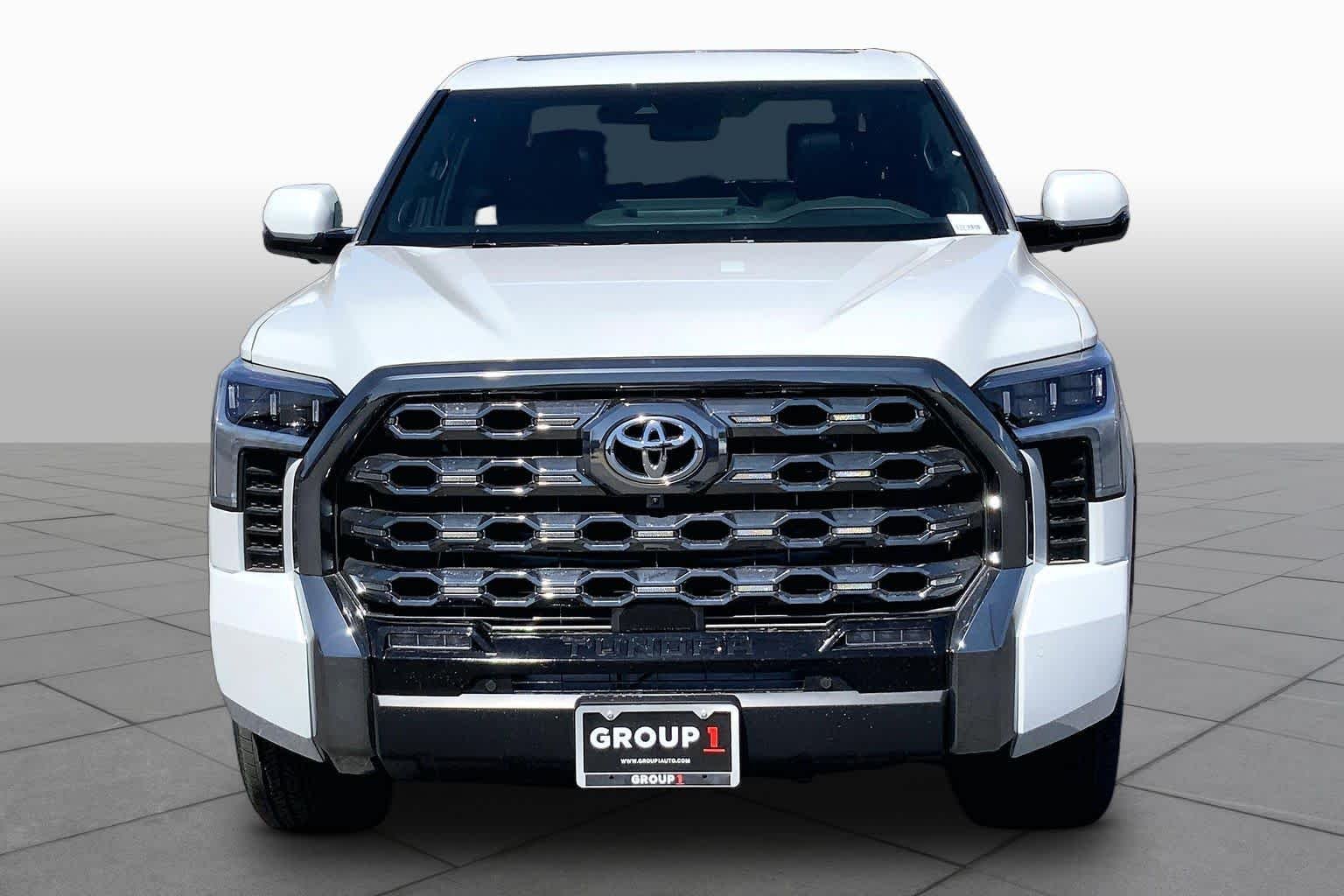 New 2026 Wind Chill Pearl Toyota Platinum image 3