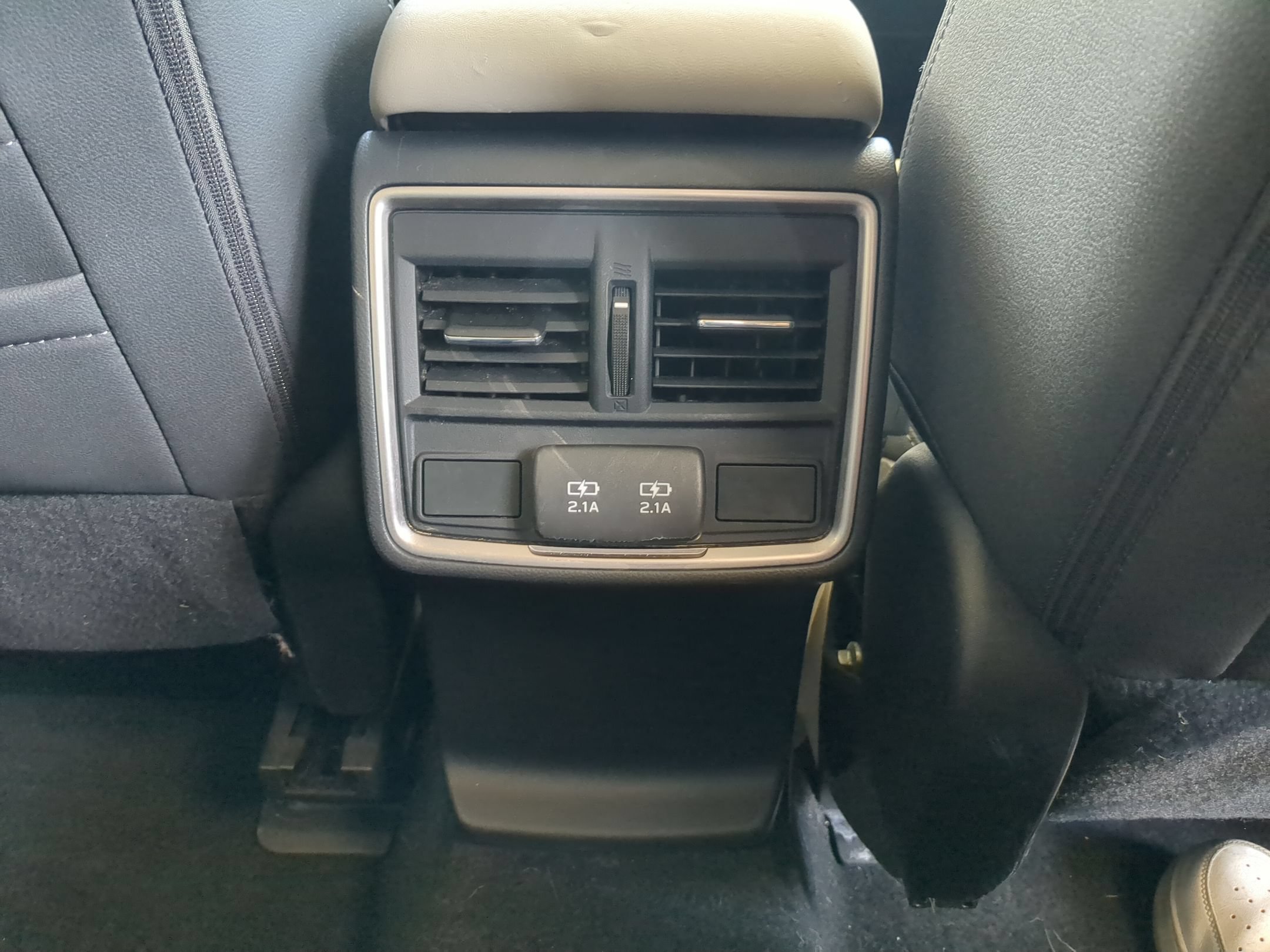 Used 2019 Crystal Black Silica Subaru Premium image 25
