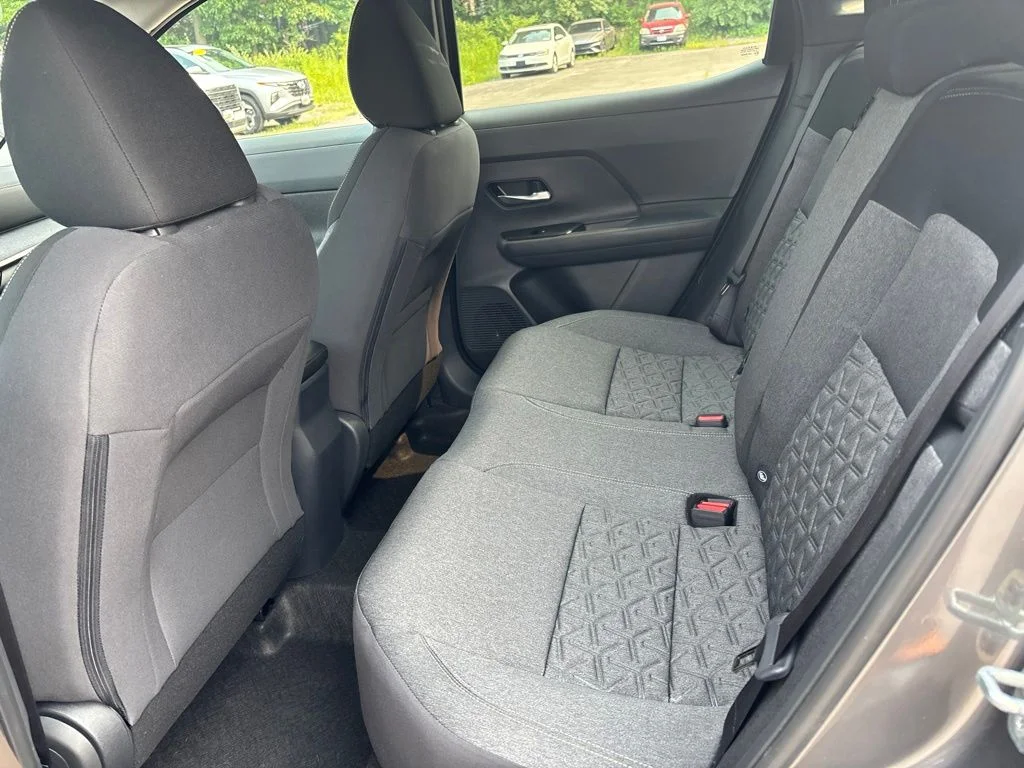 Used 2025 Gray Nissan SV image 16
