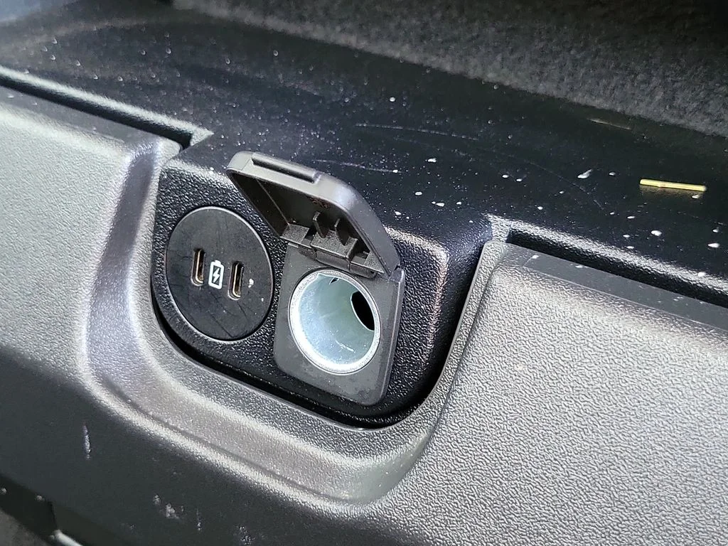 Used 2025 Black Metallic Ford XLT image 21