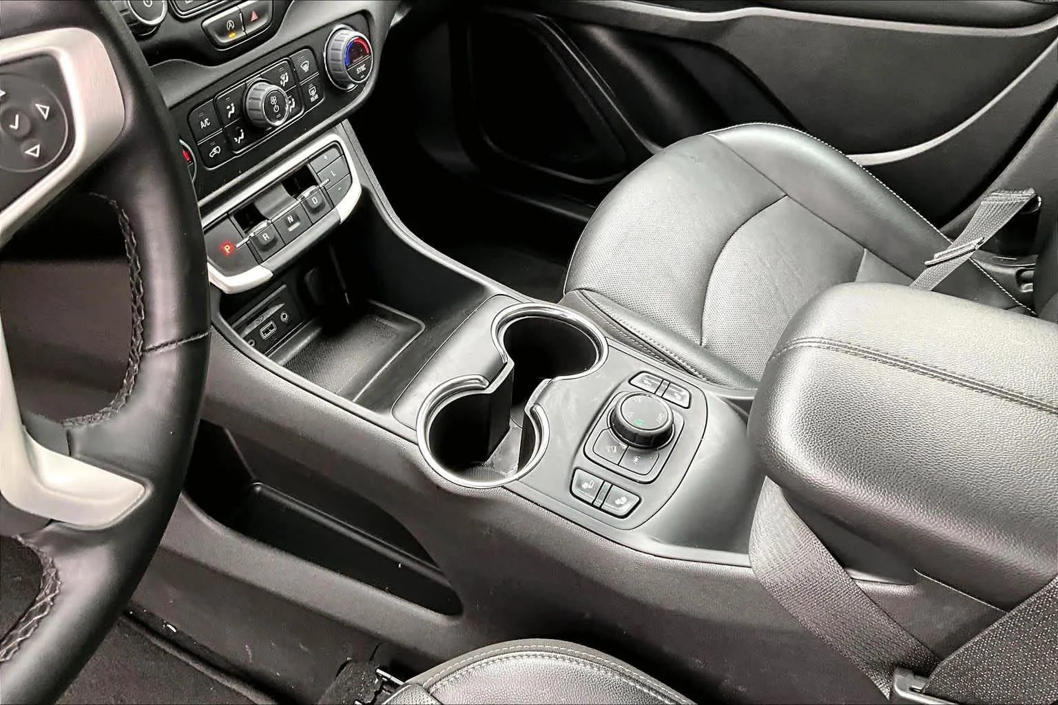 Used 2024 Summit White GMC SLT image 16