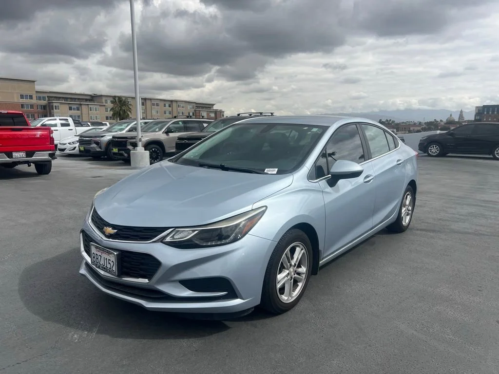 2018 Chevrolet Cruze 1LT Auto's photo