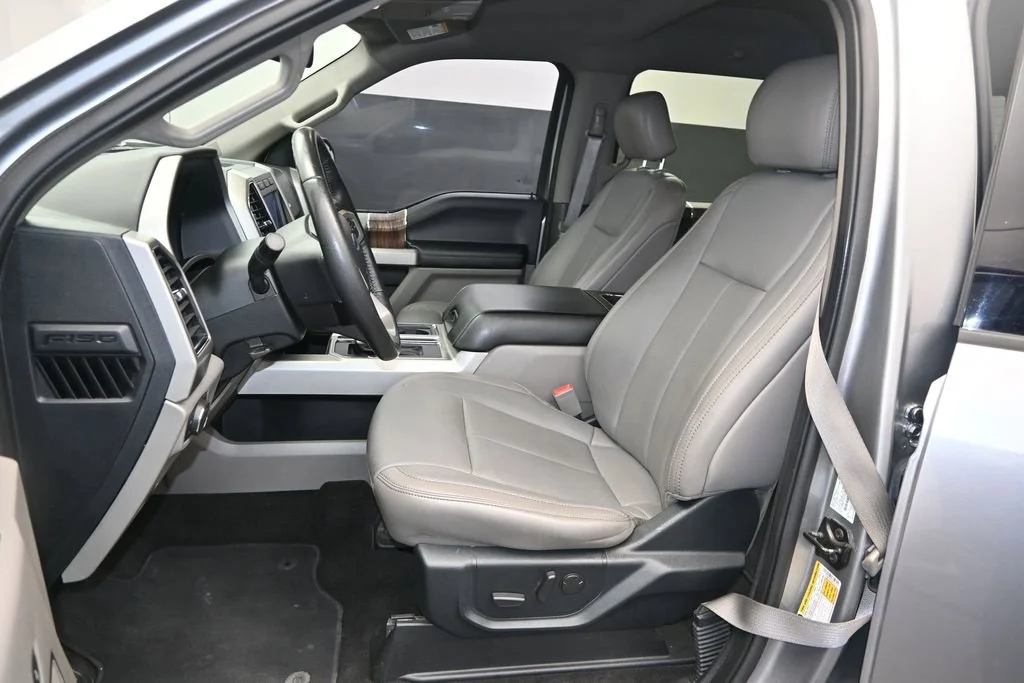 Used 2020 Silver Ford Lariat image 18