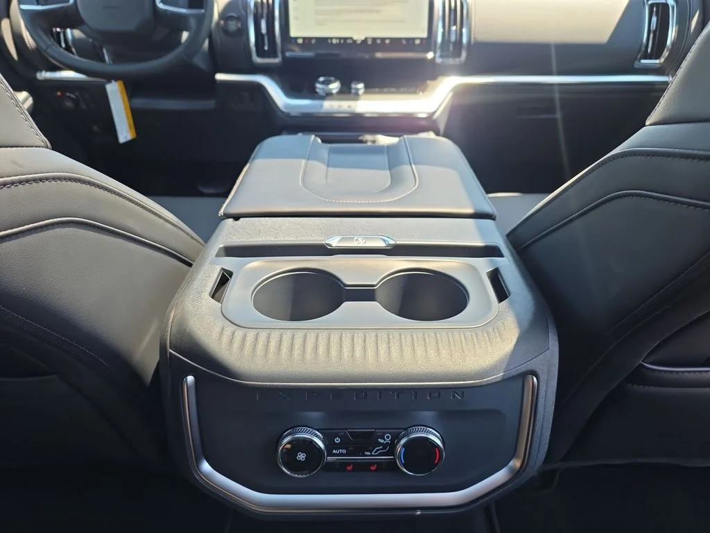New 2026 AGATE BLACK METALLIC Ford Platinum image 15