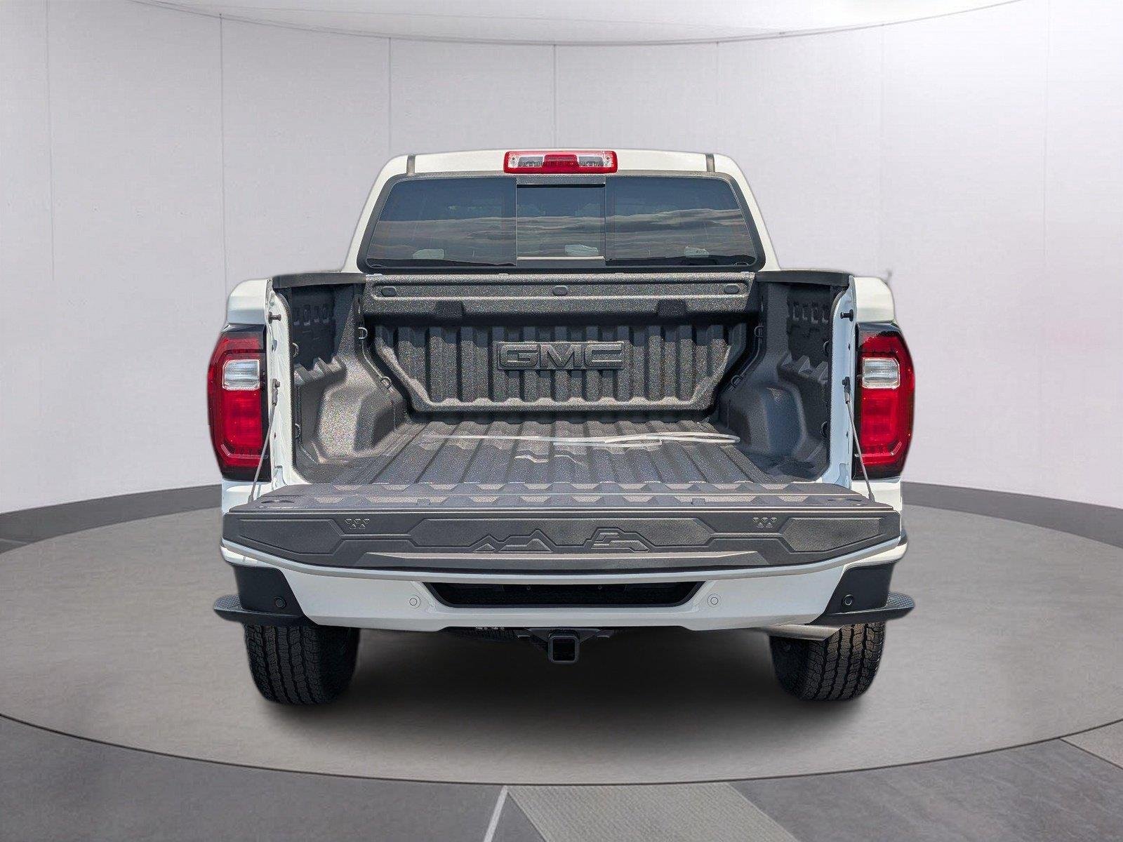 2026 GMC Canyon AT4 - Photo 6