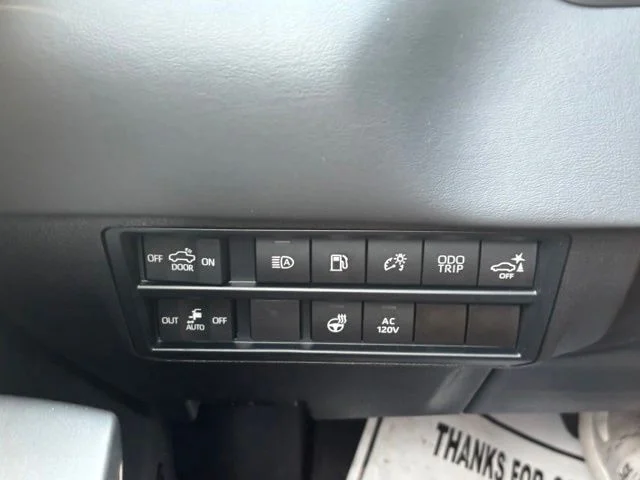 Used 2024 Silver Toyota Platinum image 31