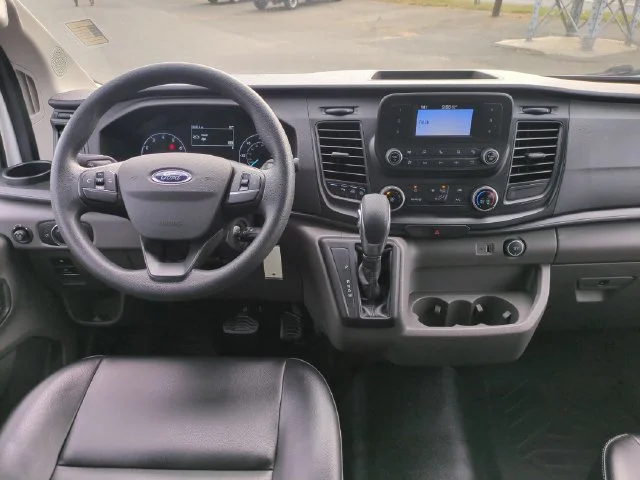 Used 2021 White Ford XL image 27
