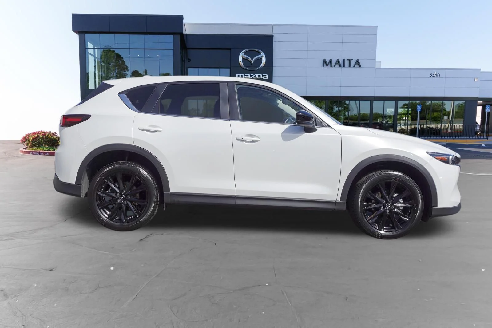 Certified Used 2025 Rhodium White Metallic Mazda 2.5 S Carbon Edition image 2
