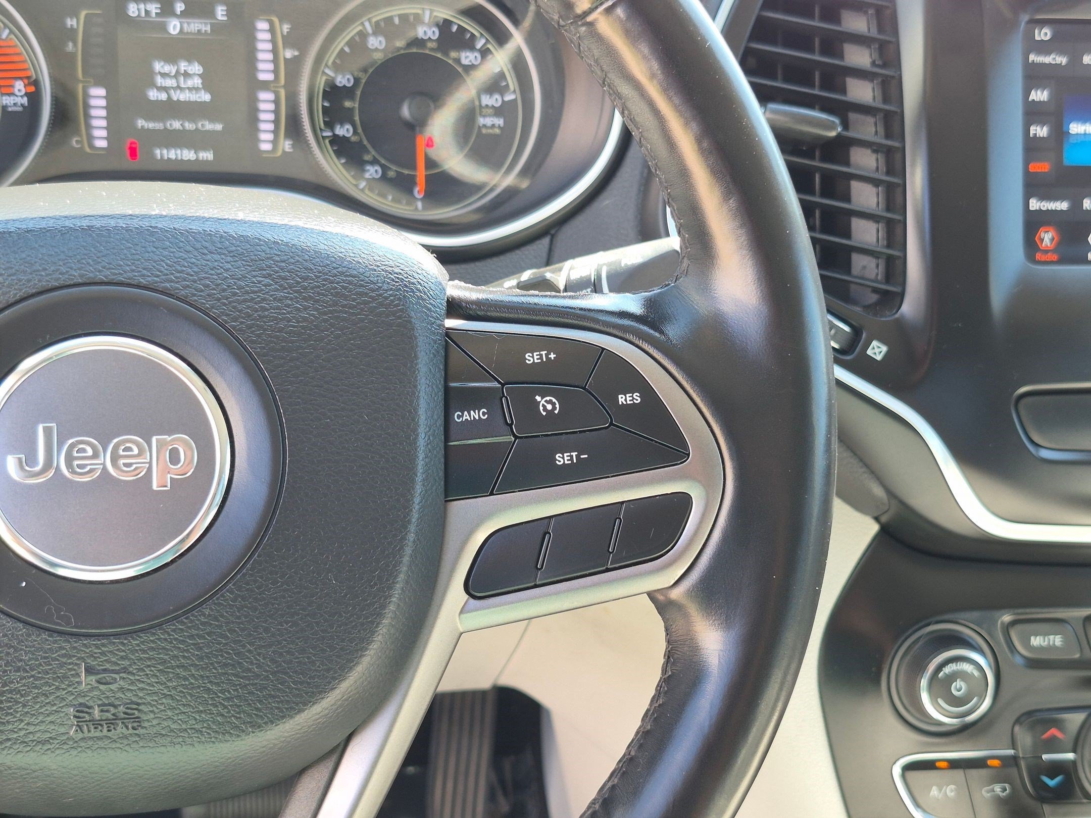 Used 2020 Bright White Clearcoat Jeep Latitude Plus image 17