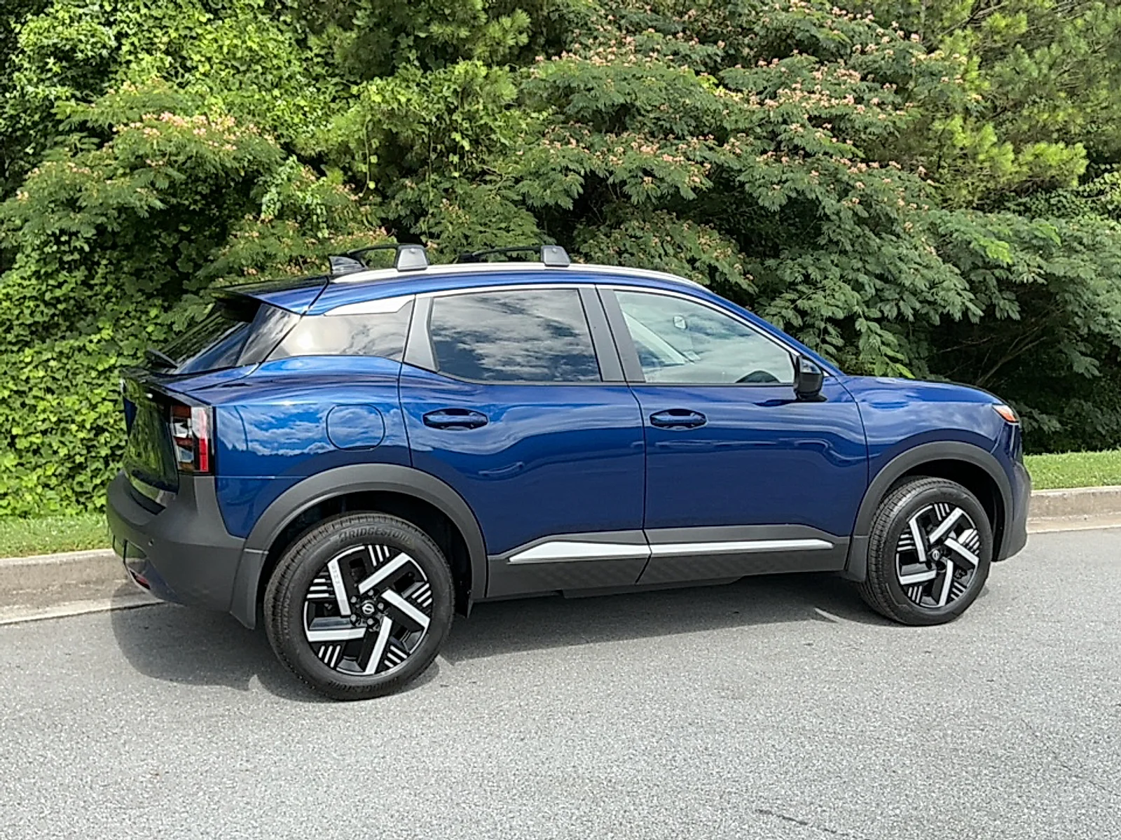 New 2026 Deep Blue Pearl Nissan SV image 2