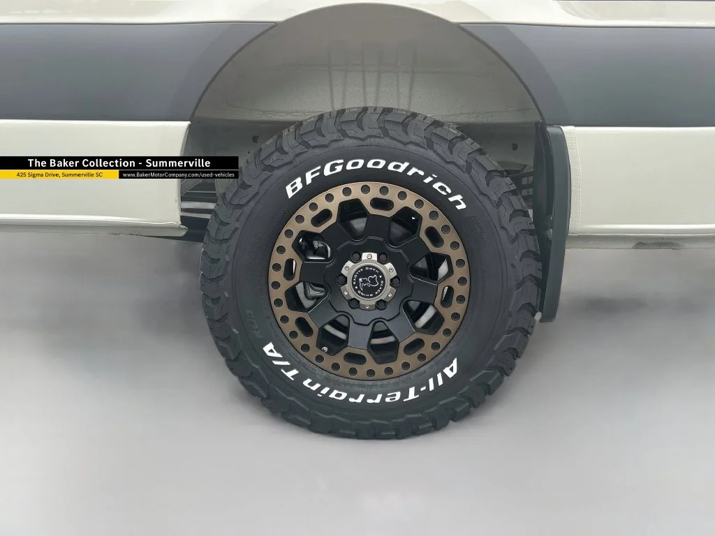 New 2026 White Mercedes-Benz AWD Cargo image 15