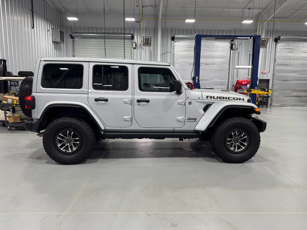 Used 2024 Silver Zynith Clearcoat Jeep Rubicon 392 image 18
