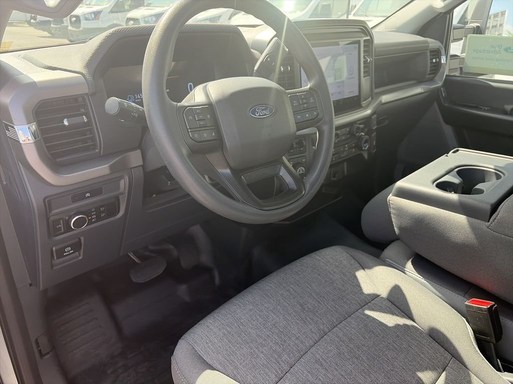Used 2025 Silver Ford XL image 11
