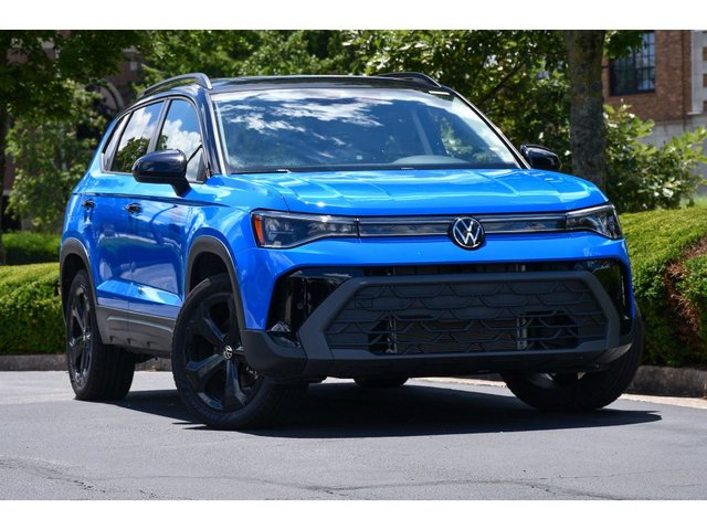 2025 Volkswagen Taos SE Black