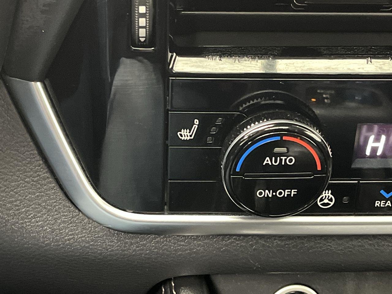 Used 2021 Gun Metallic Nissan SL image 21