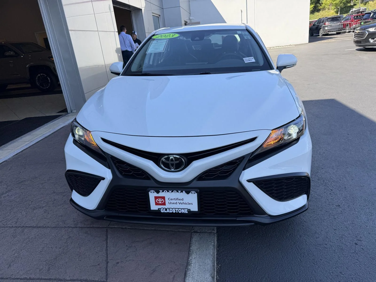 Used 2023 Ice Cap Toyota SE image 11
