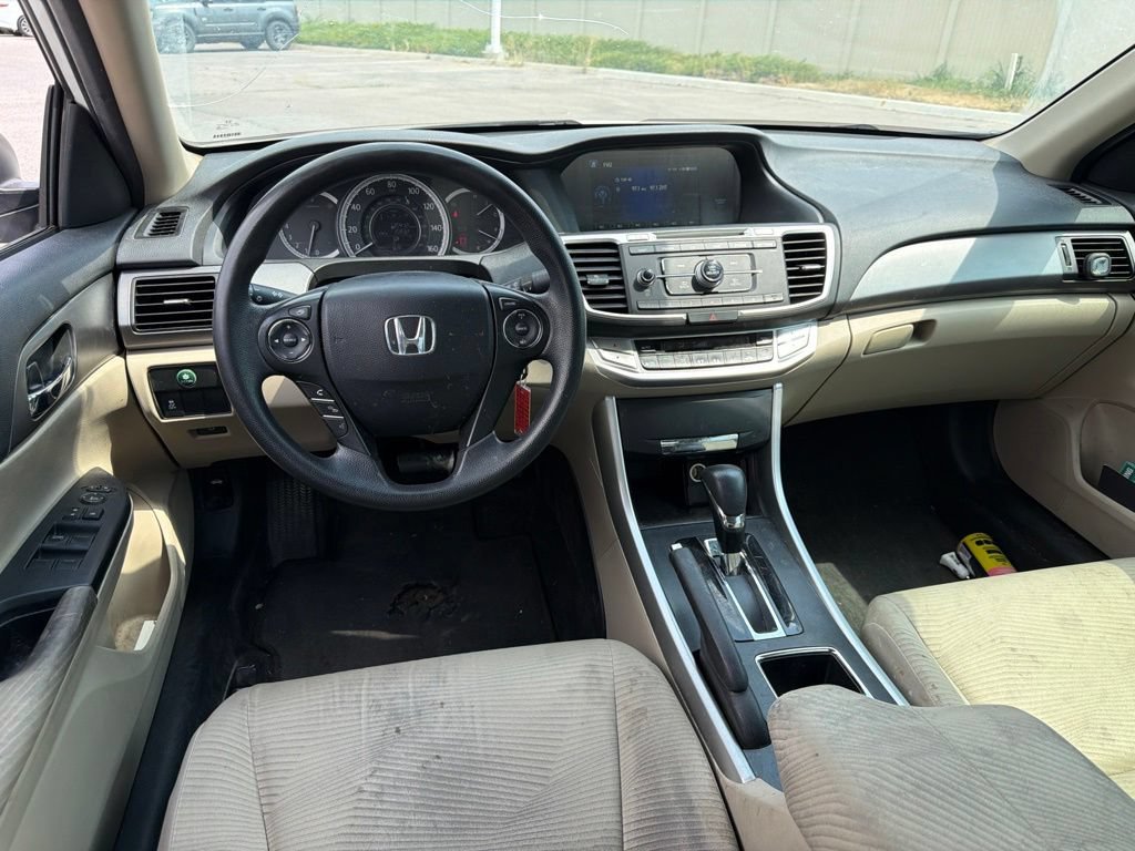 Used 2015  Honda LX image 13