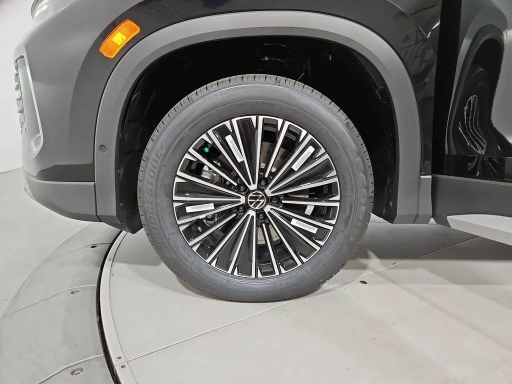 New 2026 Black Volkswagen 2.0T S image 25