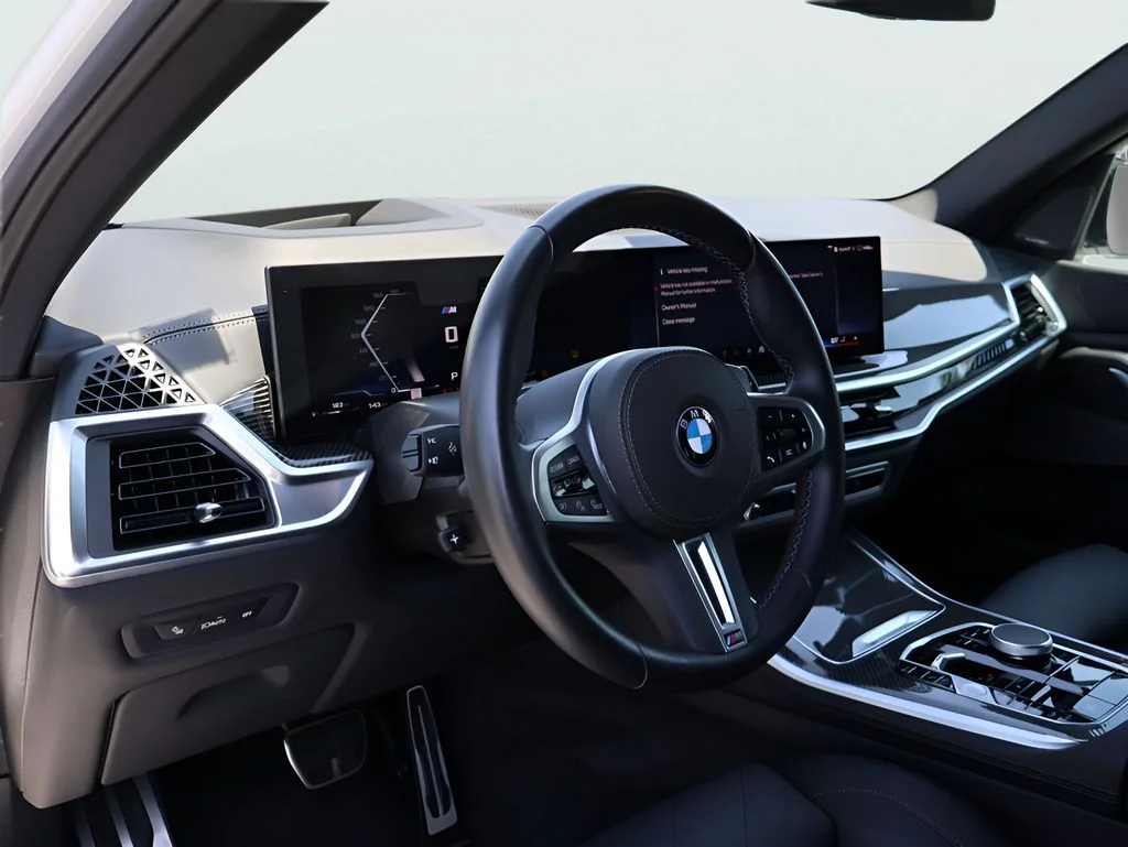 Used 2026 Alpine White BMW M60i image 19