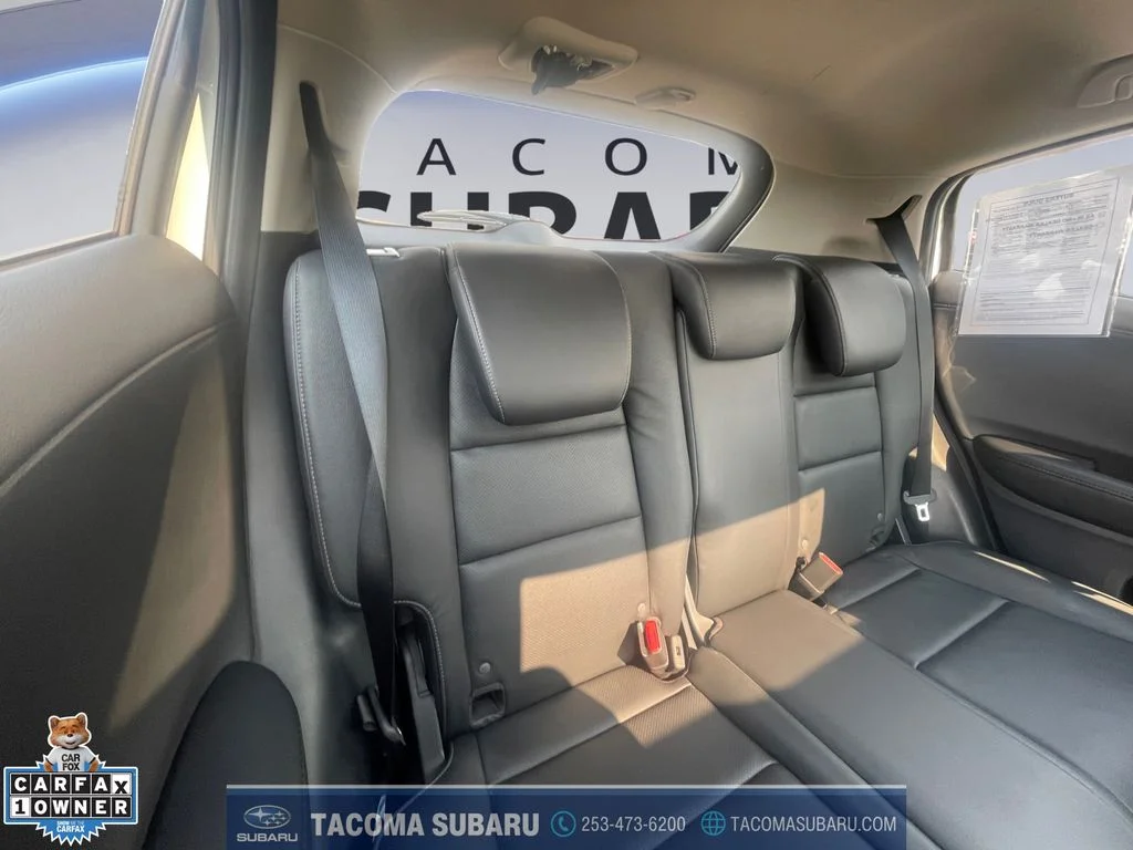 Used 2021 White Honda EX-L image 18