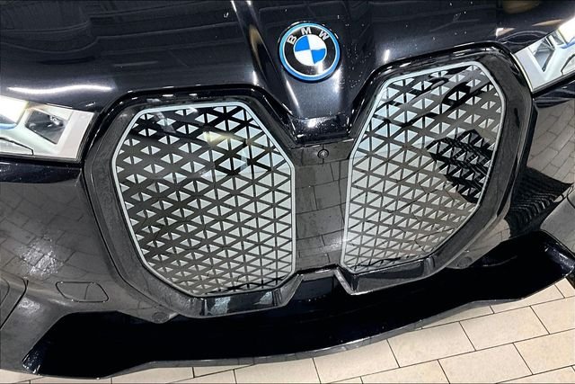 Used 2024 Black BMW M60 image 27